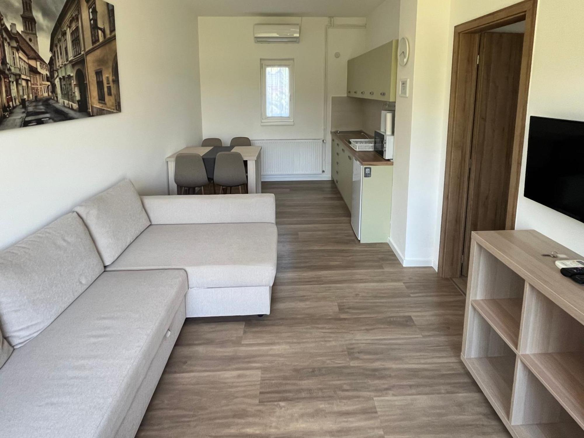 Petita Garden Apartman 시오포크 외부 사진